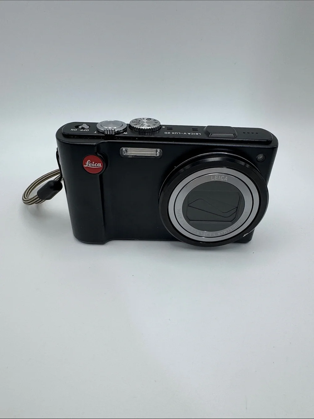 Leica V-Lux 20 Digital Camera W/ Case Charger 3X Batteries 8GB Card Bag Cords